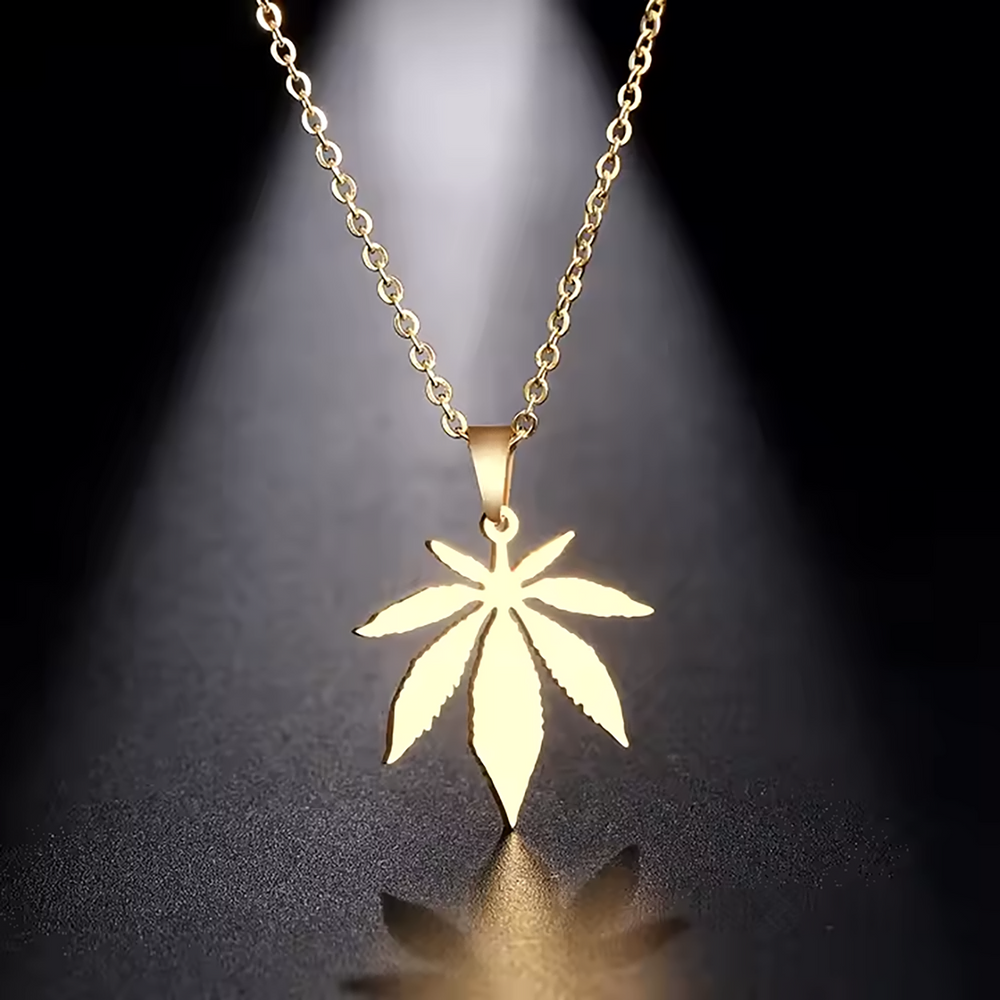 Women's necklace